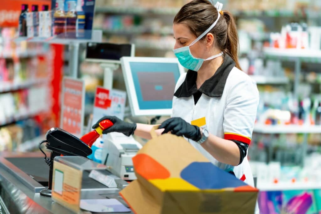 Coronavirus Guide: Stay Safe While Grocery Shopping During the Pandemic